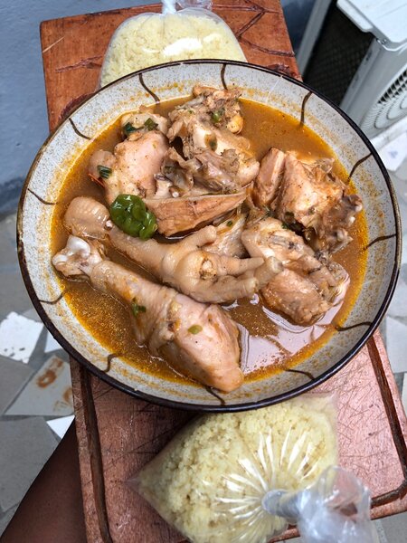 Poulet mijoté épicé