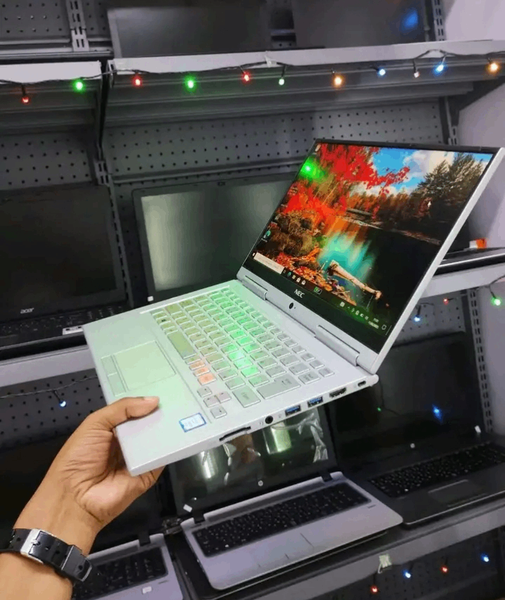 Laptop ultramoderne puissant