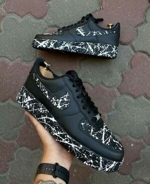 NIKE AIRFORCE CLASSIC