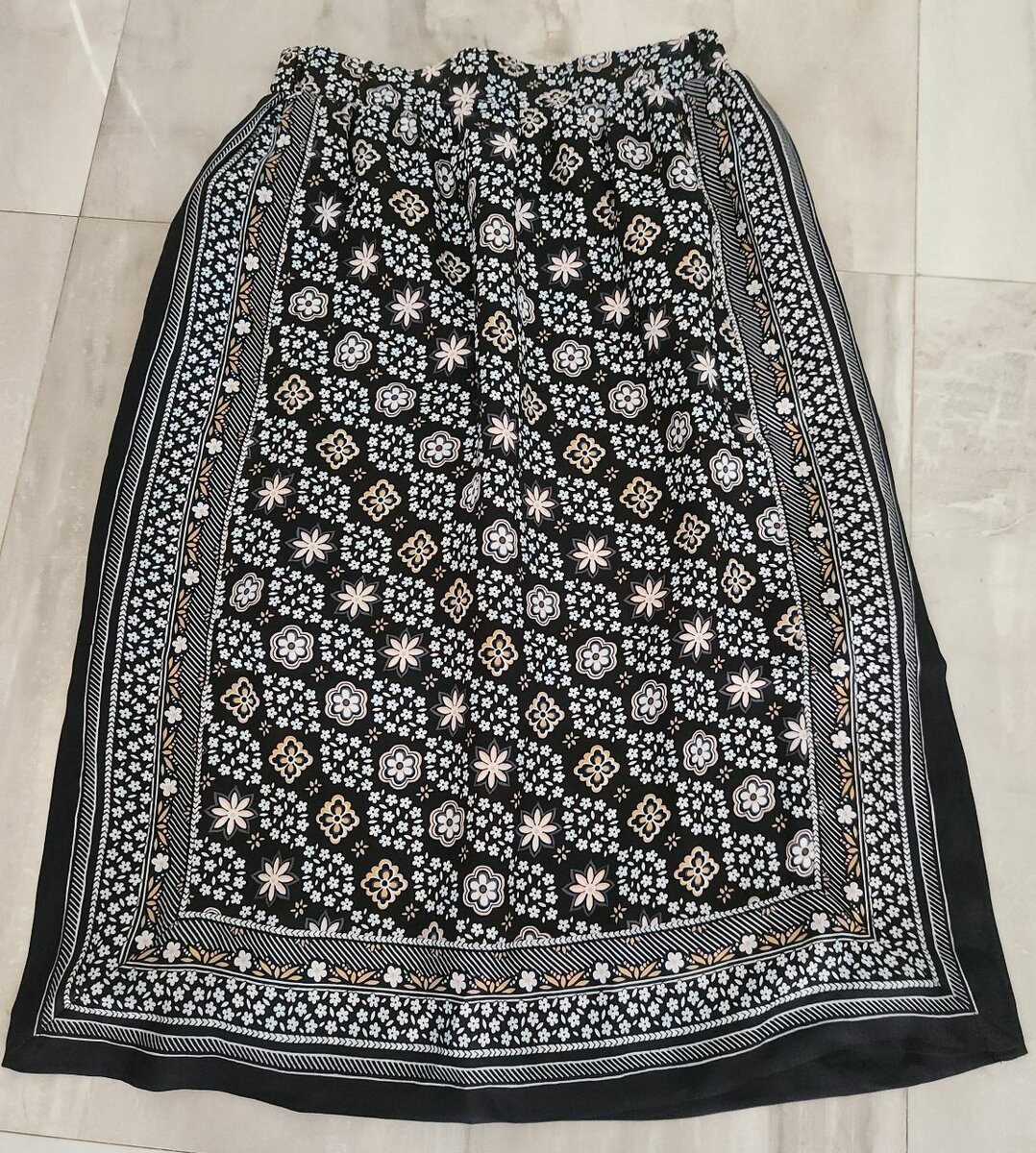 Ann Taylor Foulard Waist Pocket Skirt With Side Slits