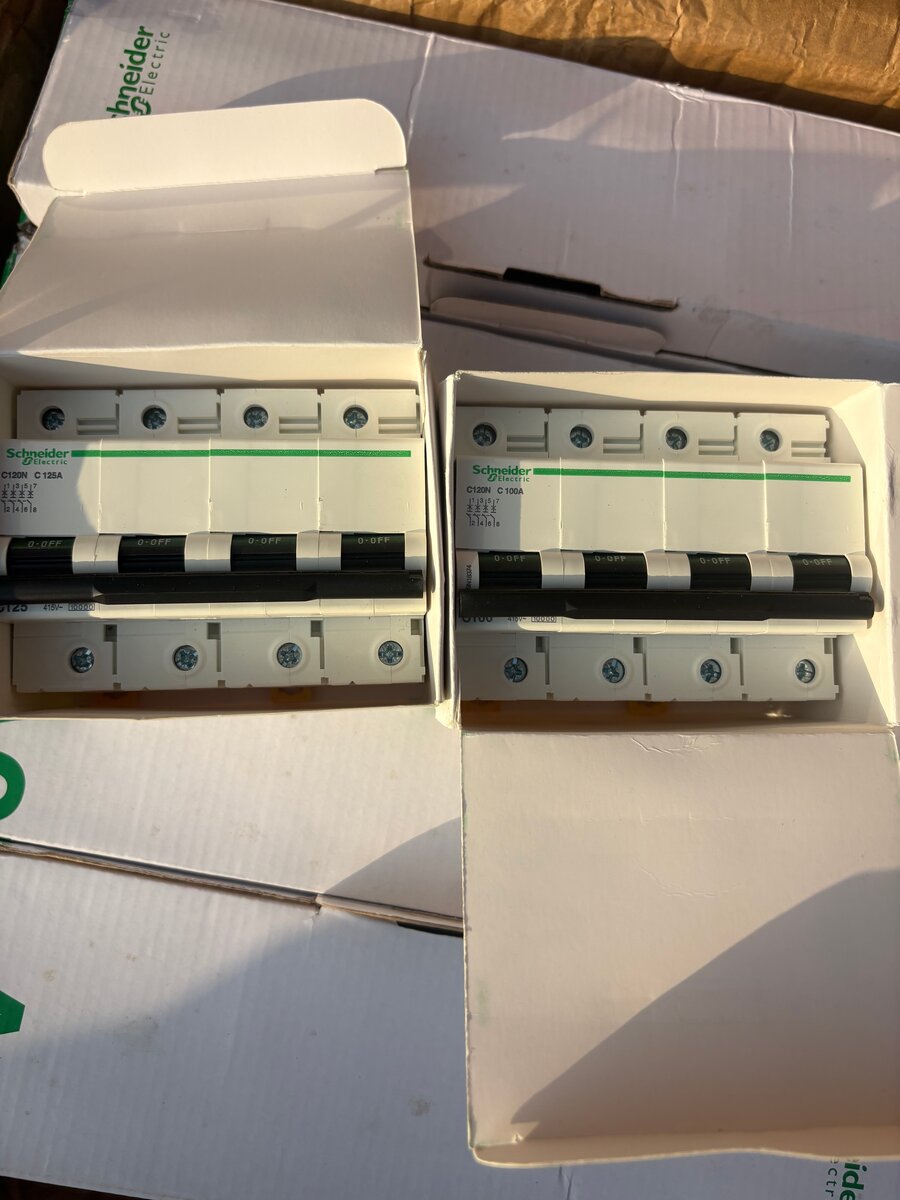 Disjoncteur Schneider électrique