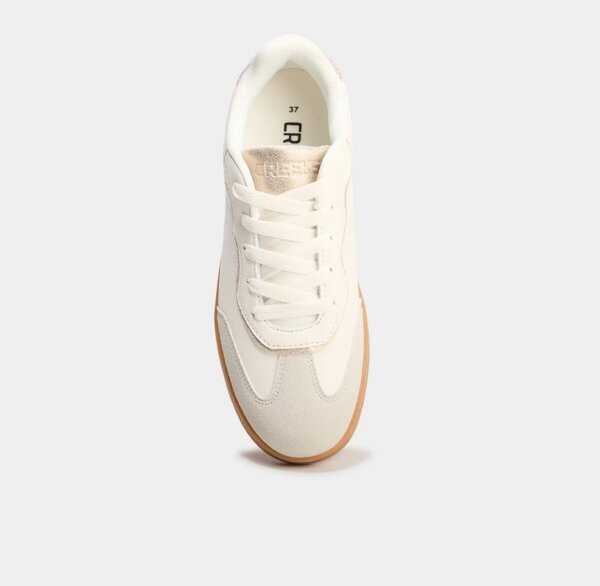 Baskets blanches élégantes