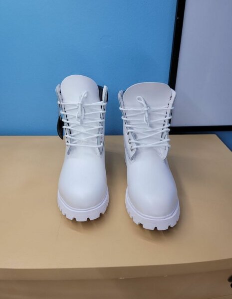 Casual White Timberlands