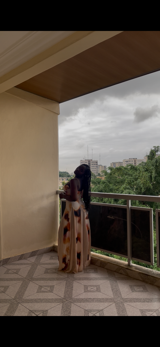 Elegant Sleeveless Maxi Dress