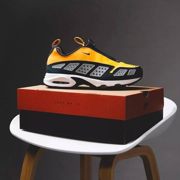 Nike Air Max SNDR
