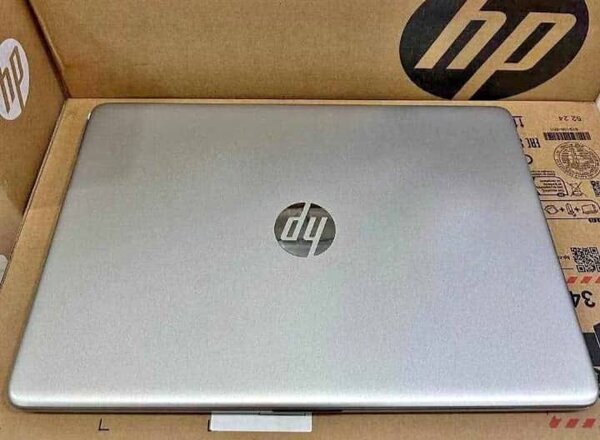 HP Laptop 15-fd0129nf