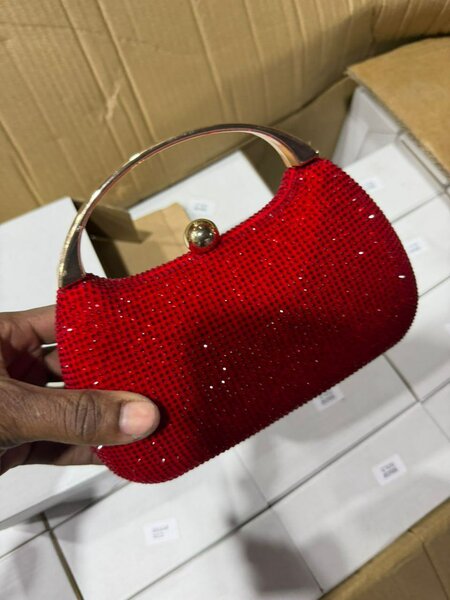 Sac à main strass rouge
