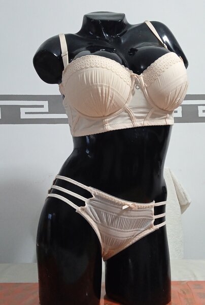 Ensemble lingerie élégant femme