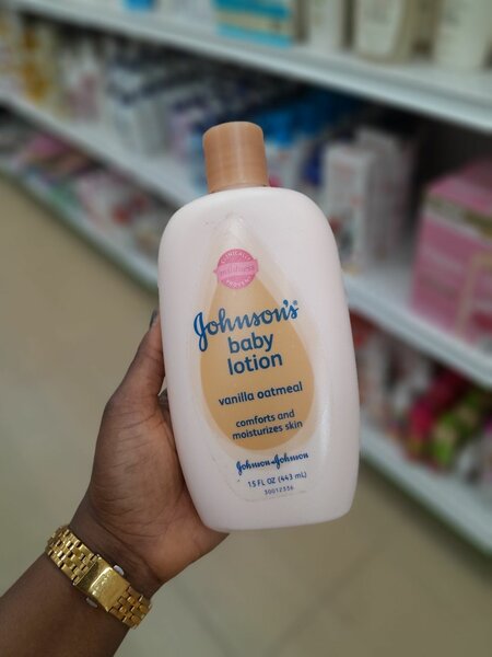 Johnson's Baby Lotion..Vanilla Oatmeal