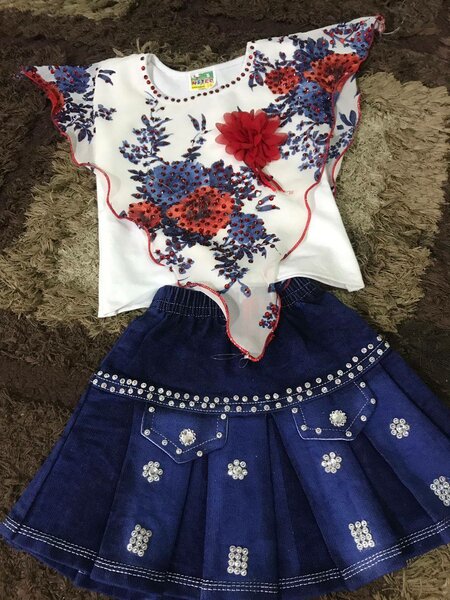 Baby girl's dress and skirt