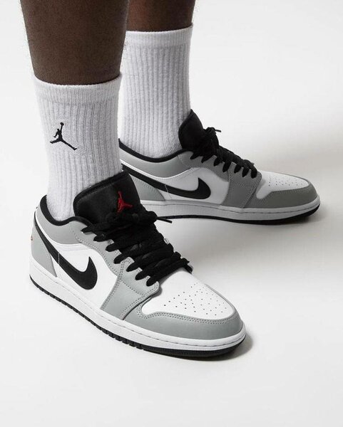 Baskets Nike blanches  grises