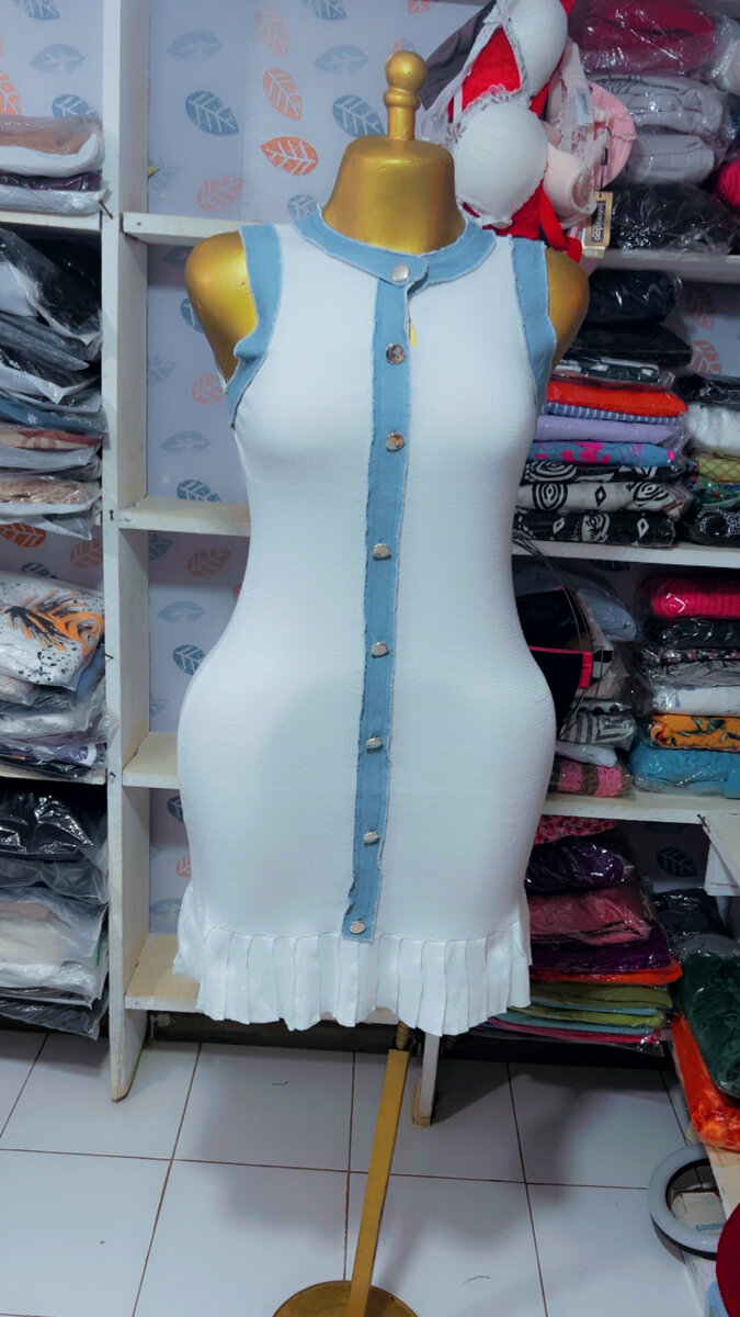 Robe élégante florale