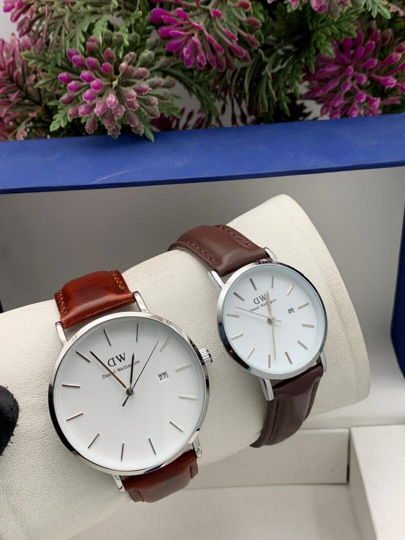 DW COUPLE WATCH