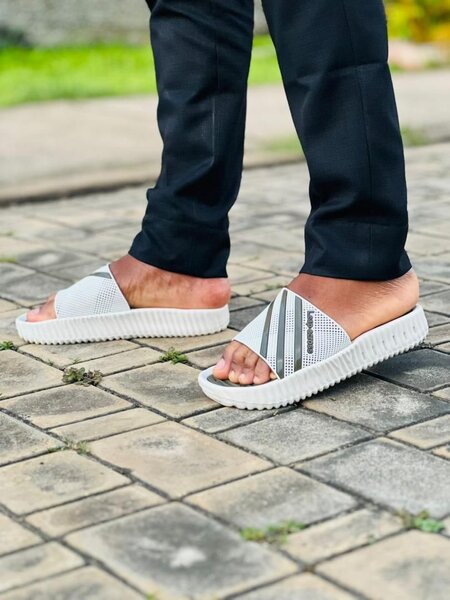 Sandales blanches confortables