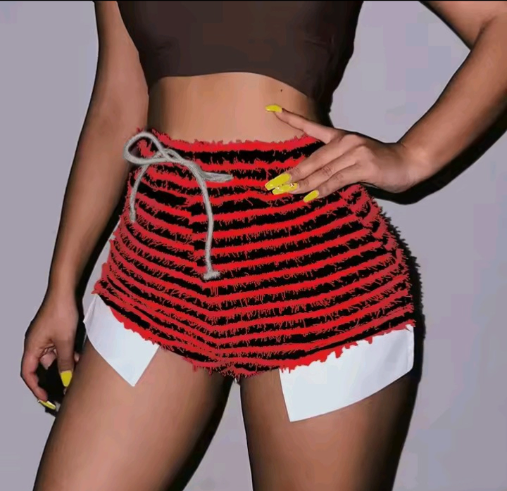 Shorts rayés en peluche