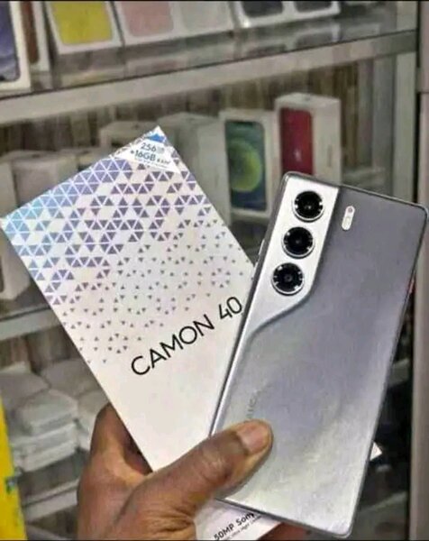 Smartphone Camon 40