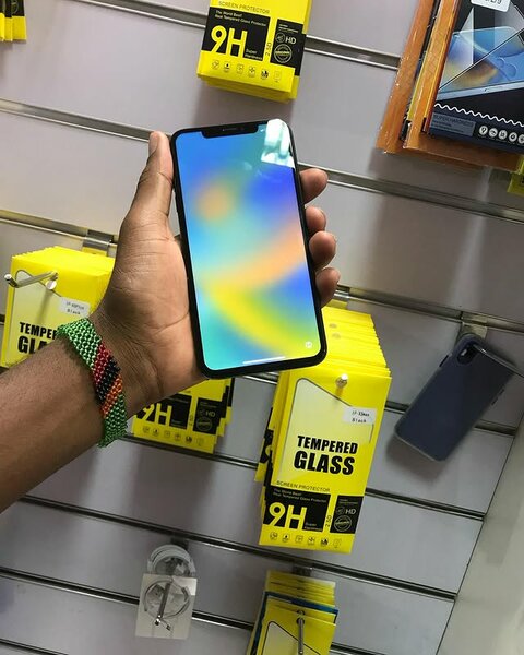 BRAND NEW IPHONE 🍏 pro 