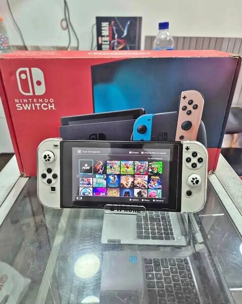 Nintendo Switch avec accessoires