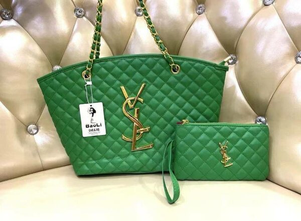 Women's dressing bag