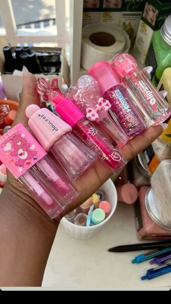 Ensemble de gloss à lèvres rose