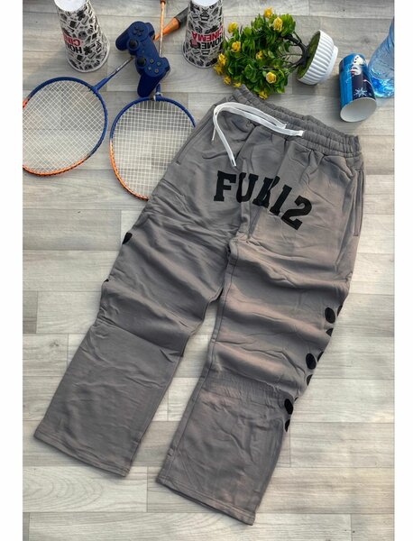 Pantalon gris avec motif FUN12