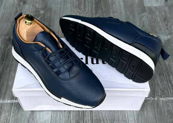 Chaussures de sport bleu marine pour hommes