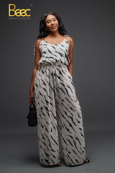 Combinaison élégante femme