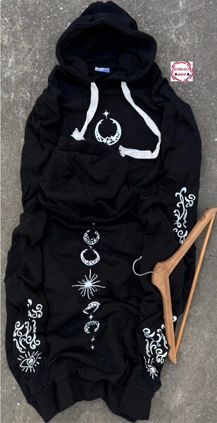 Sweat à capuche noir imprimé