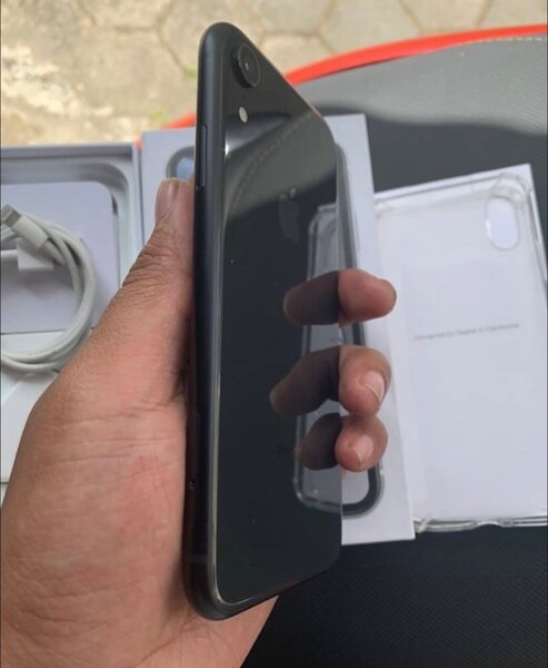 iPhone XR Black
