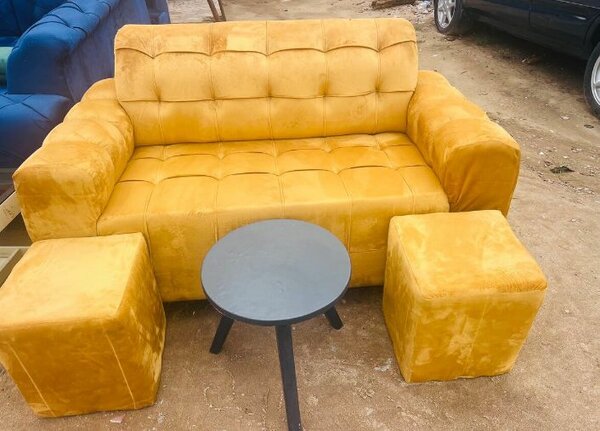 Canapé moderne en velours jaune