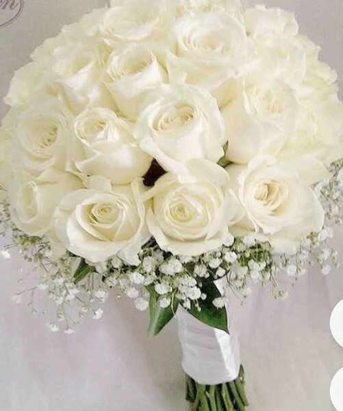 Bouquet de roses blanches