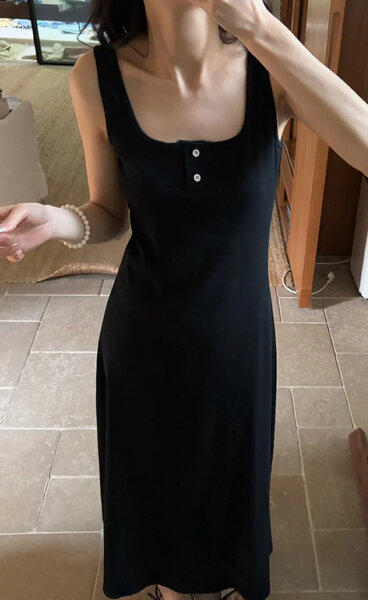 Robe longue noire élégante