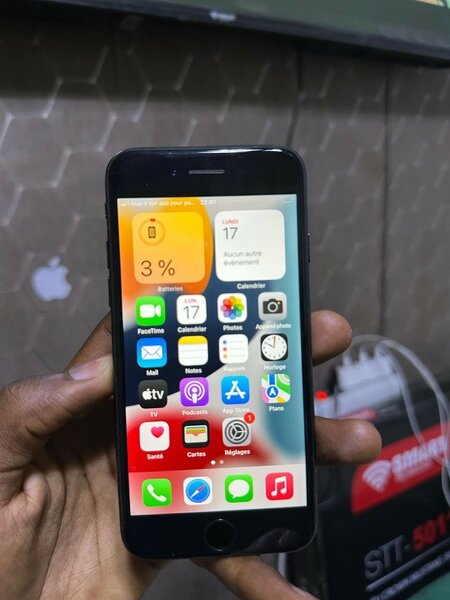 iPhone 7 32giga tout passe propre