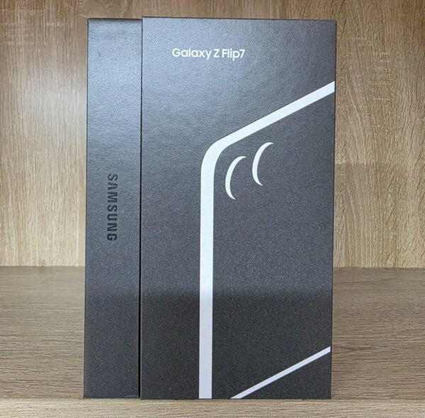 Samsung Galaxy Z Flip7 256GB