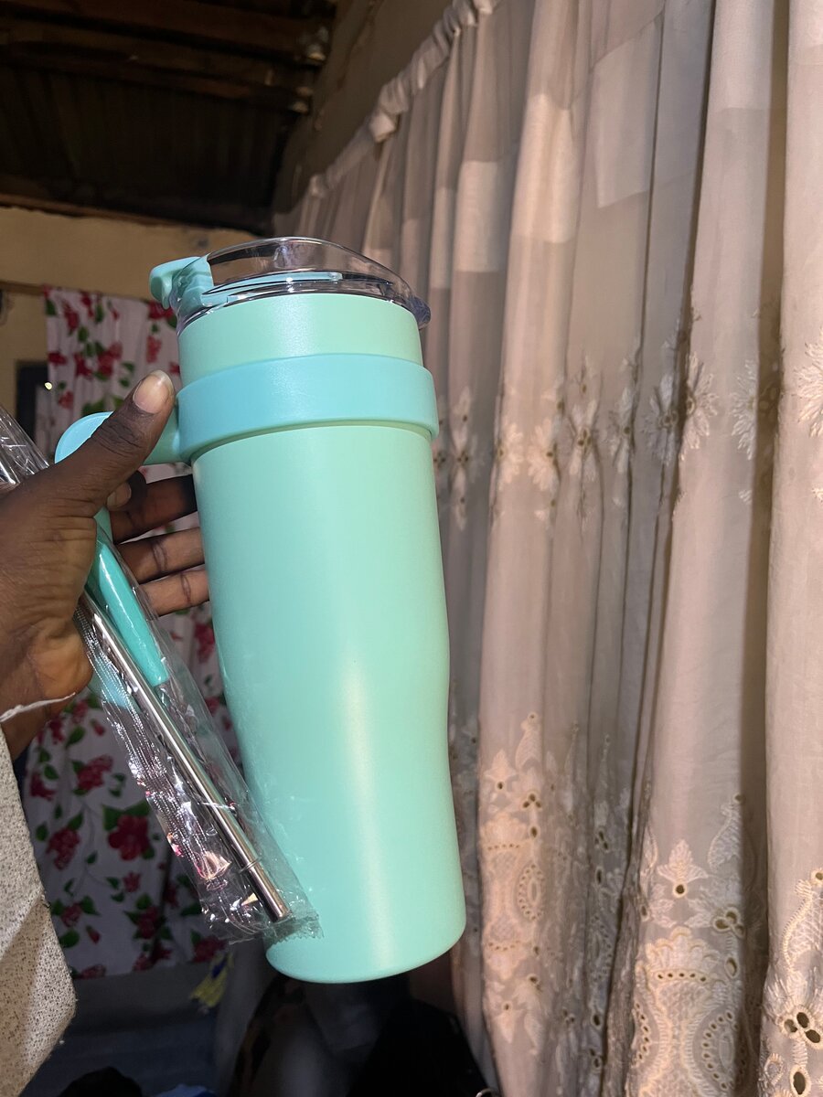 Gobelet Isotherme avec Paille