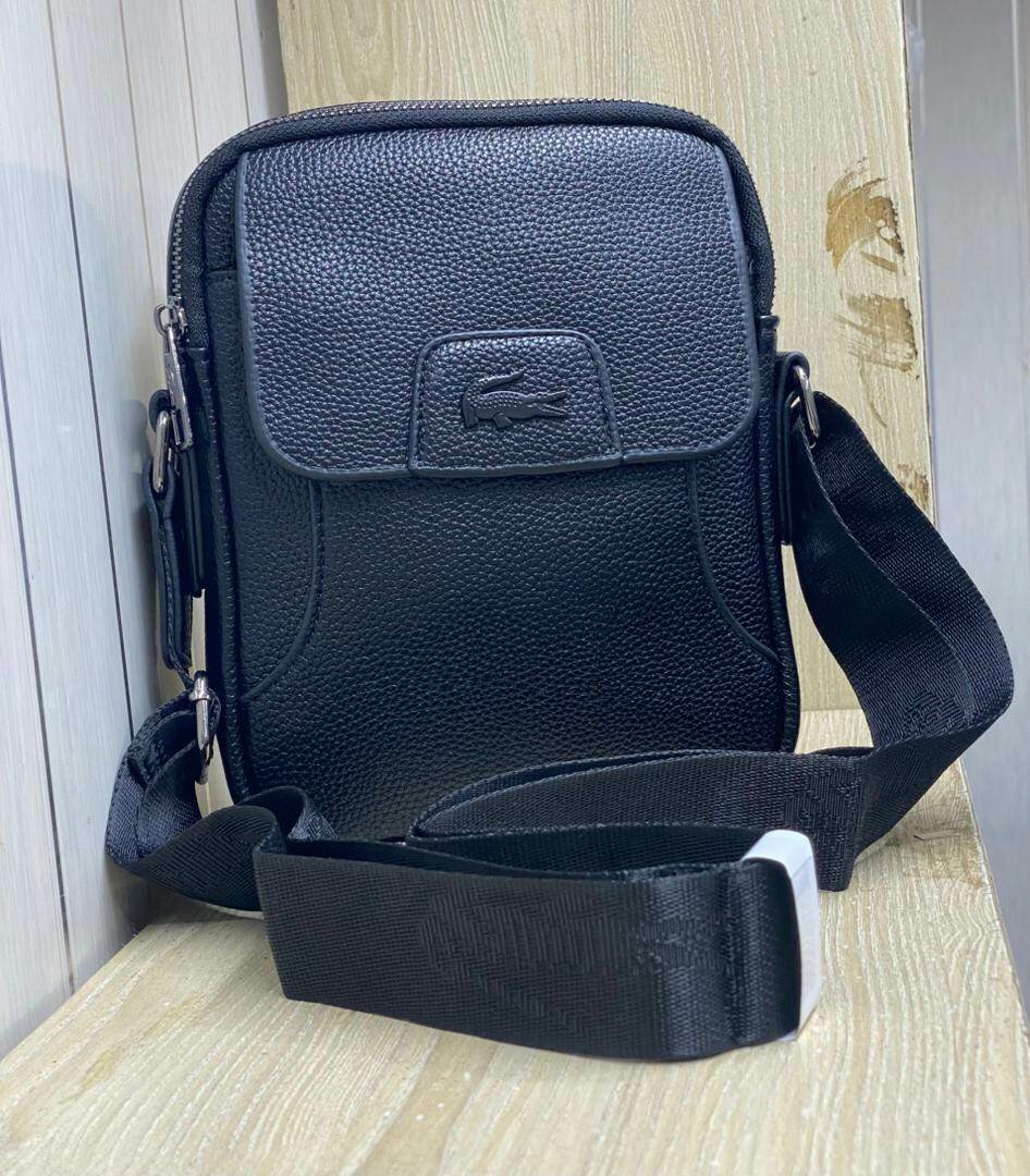 Sacoche en cuir LACOSTE