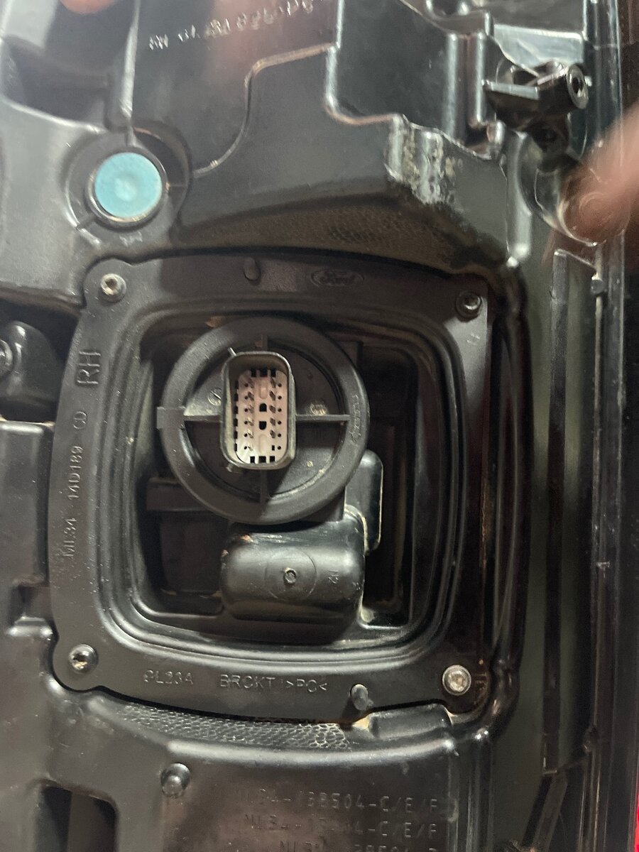 F150 23 taillight right