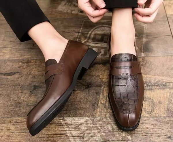 Mocassins en cuir marron élégant