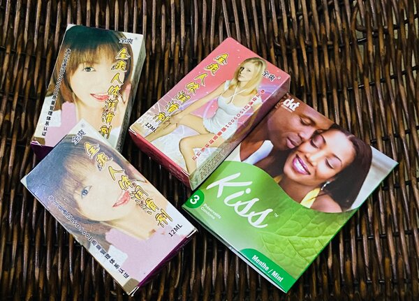 3 préservatifs + 3 lubrifiants