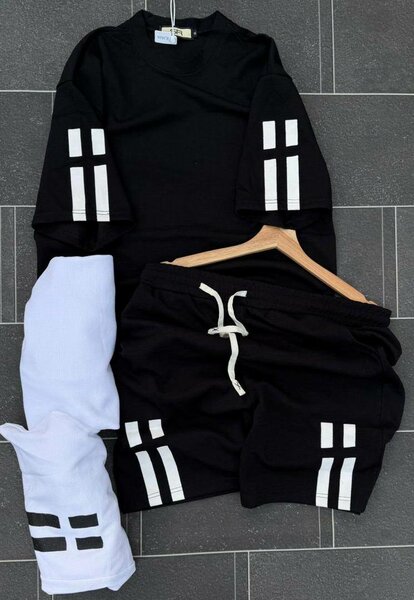 Ensemble de survêtement moderne