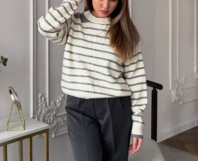 Свитер в полоску