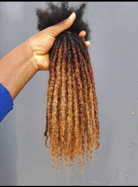 Extensions cheveux synthétiques colorés