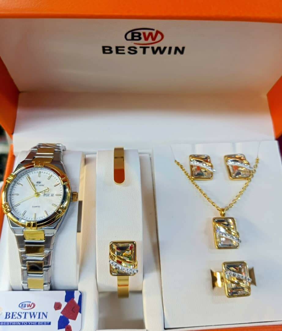 Montre BESTWIN avec ensemble de bijoux