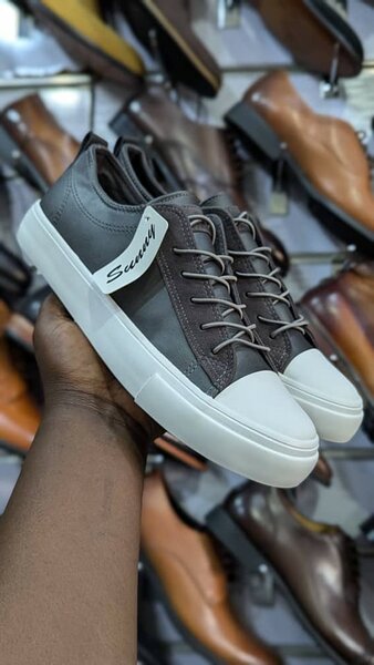 Leather sneakers