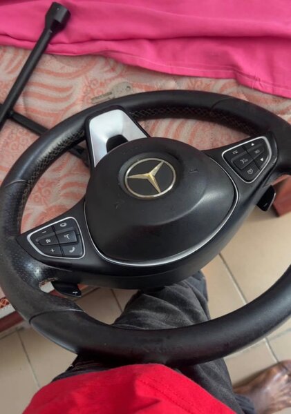 Volant de voiture Mercedes