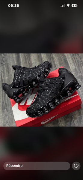 Baskets Nike Shox Noires