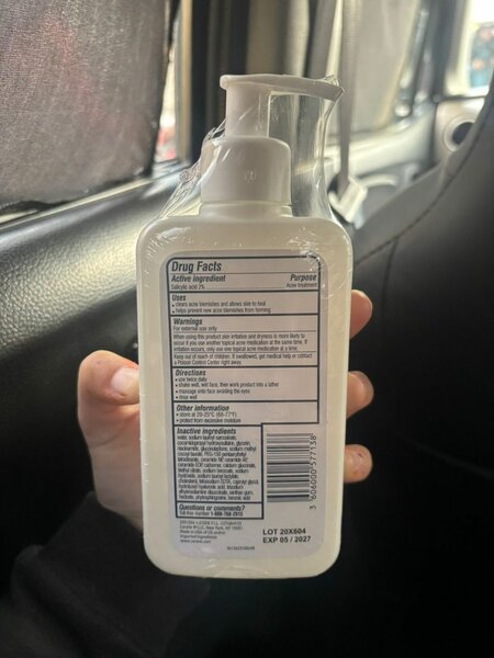 Cera ve acne control cleanser