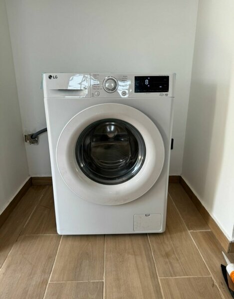 Lg 8kg front  washing machine