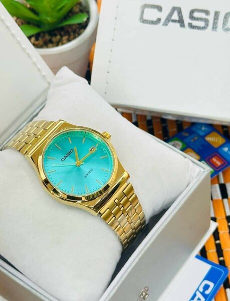 Mintre casio authentique