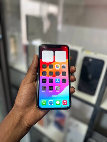 iPhone 11 64GB